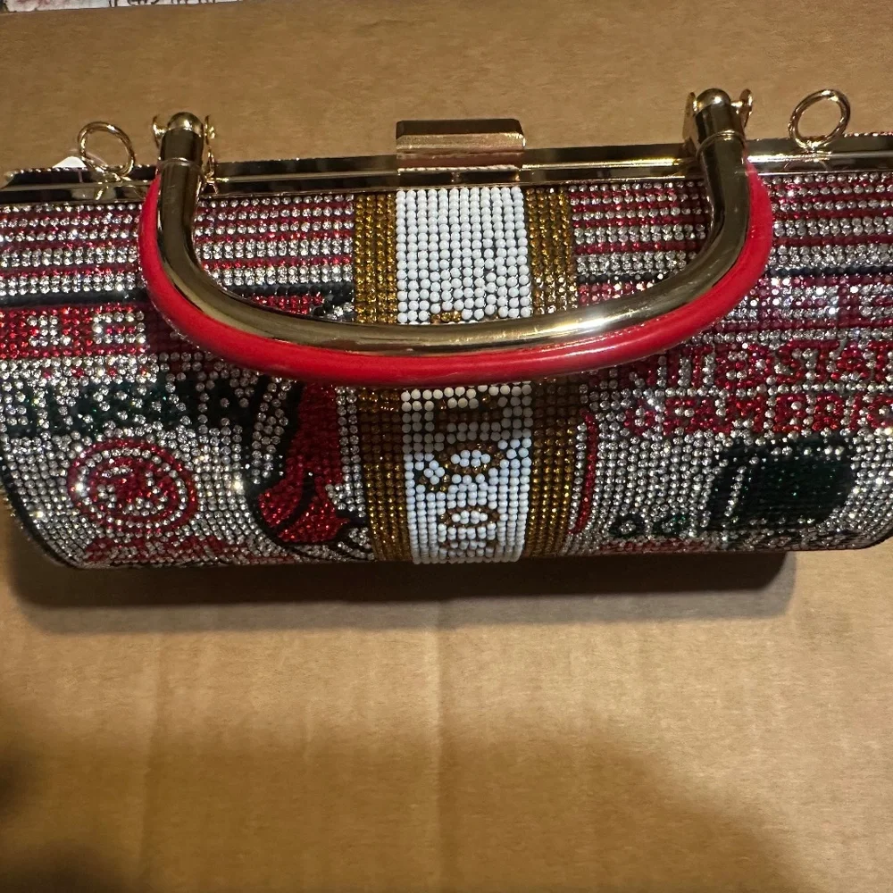 Purses - Picture 2 of 3